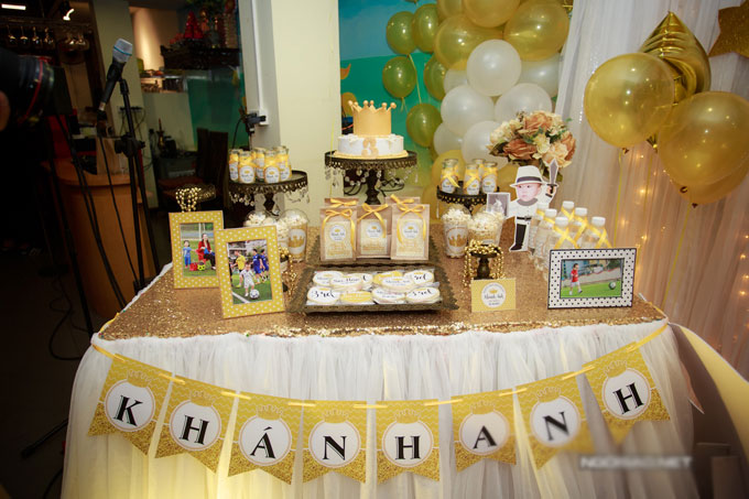 Vợ chồng Tuấn Hưng mở tiệc sinh nhật 3 tuổi hoành tráng cho con trai