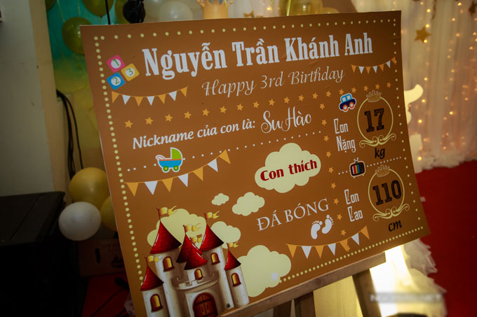 Vợ chồng Tuấn Hưng mở tiệc sinh nhật 3 tuổi hoành tráng cho con trai