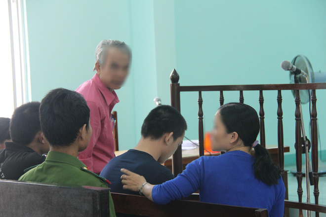 Bình Thuận: Nam thanh niên giao cấu với chị gái có thai rồi xâm hại em gái 13 tuổi chỉ lãnh án 2 năm tù