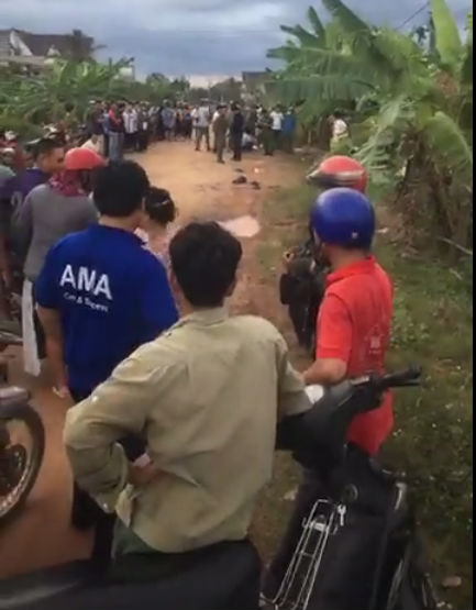 Cháu xảy ra va quẹt với xe tải, cậu bị đâm chết oan