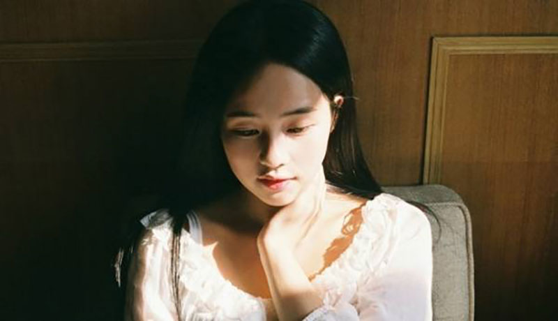 Định ngoại tình để dọa chồng, ai ngờ tôi mê mệt anh bồ trẻ