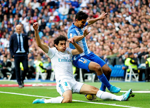 Ronaldo ghi bàn quyết định, Real rút ngắn cách biệt so với Barca