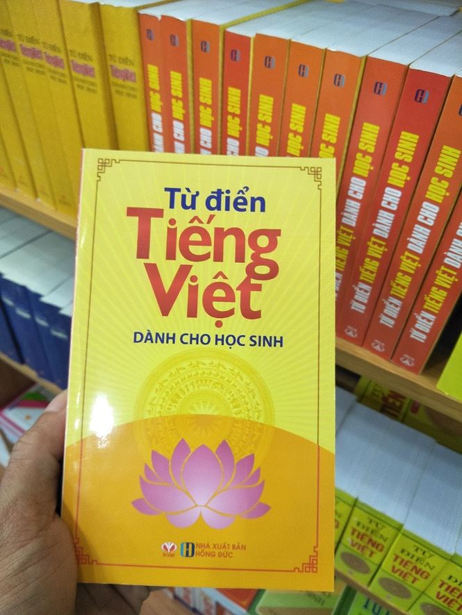 Từ điển Tiếng Việt dành cho học sinh gây sốc: Nhiều điều ngô nghê, nhảm nhí