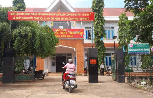 Cấp dưới vòi vĩnh, 3 lãnh đạo bị cách chức