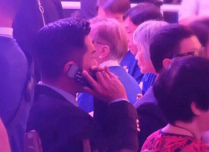 Cổ Thiên Lạc bị binh khí đâm chấn thương nhãn cầu