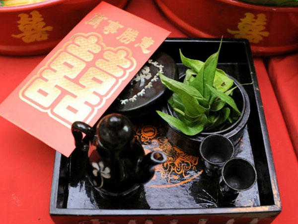 Con gái có bằng đại học, mẹ vợ đòi dẫn lễ 20 triệu đồng