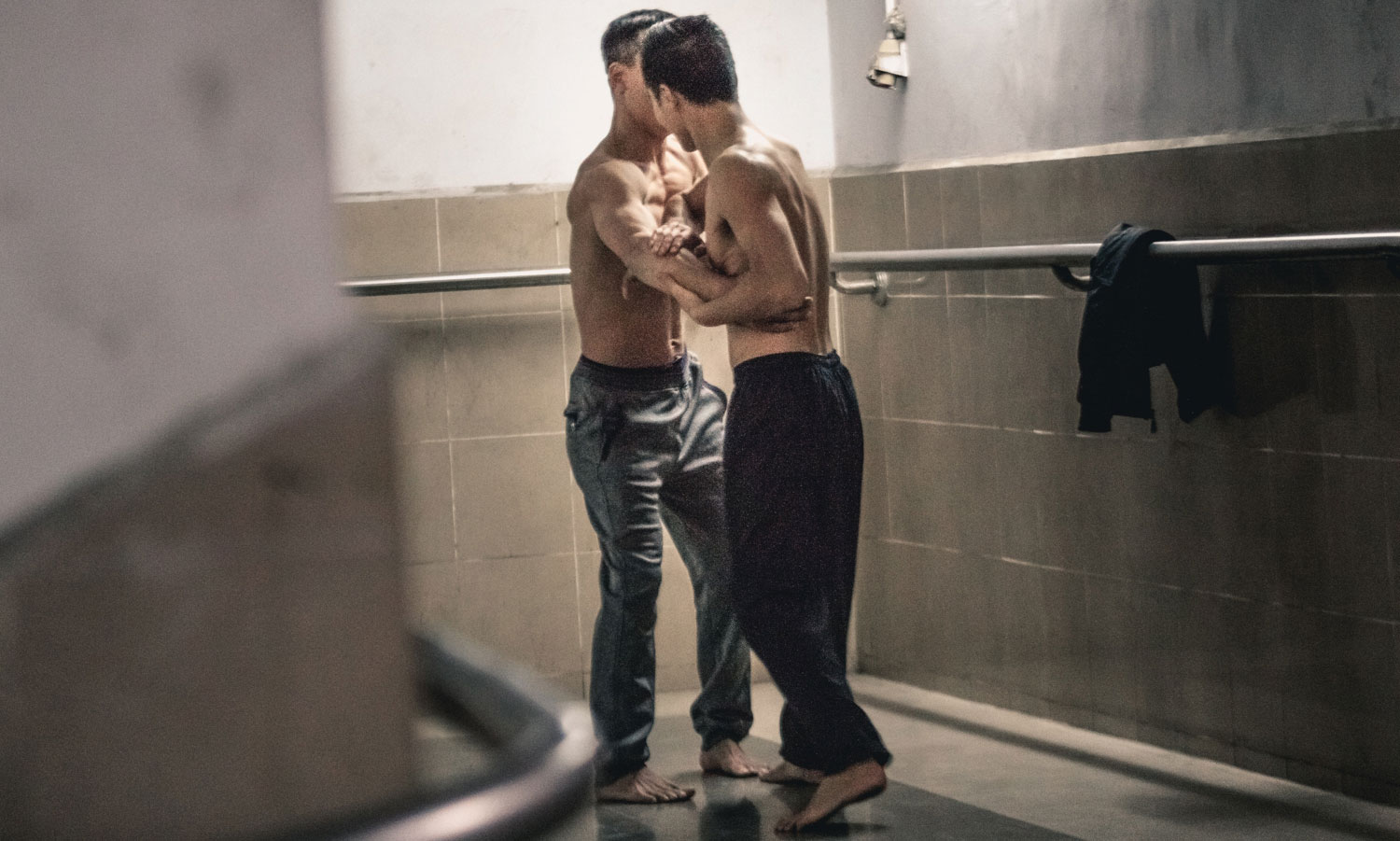 Chùm ảnh: Một nhịp sống Hà Nội thật khác ở phố đi bộ 12 cửa dưới lòng đất trong 10 năm qua