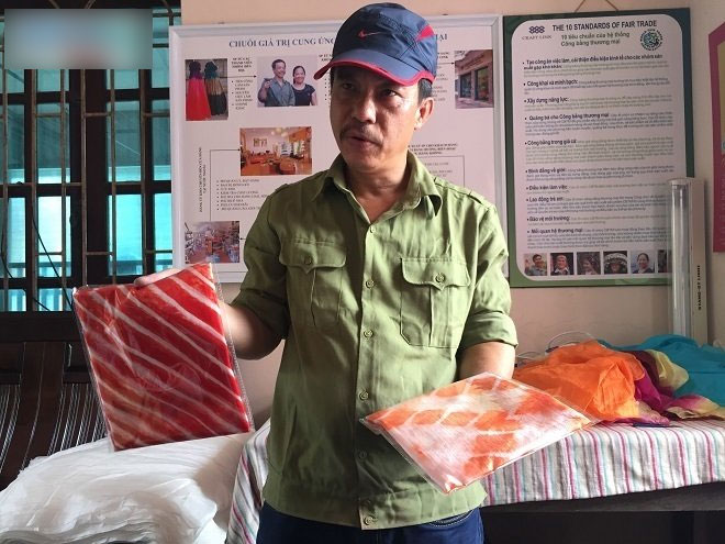 Khaisilk nói chủ yếu thu mua lụa ở làng nghề Nha Xá, người dân nói không