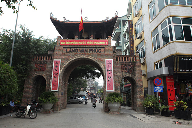 Đến làng Vạn Phúc xem quy trình sản xuất lụa công phu như thế nào