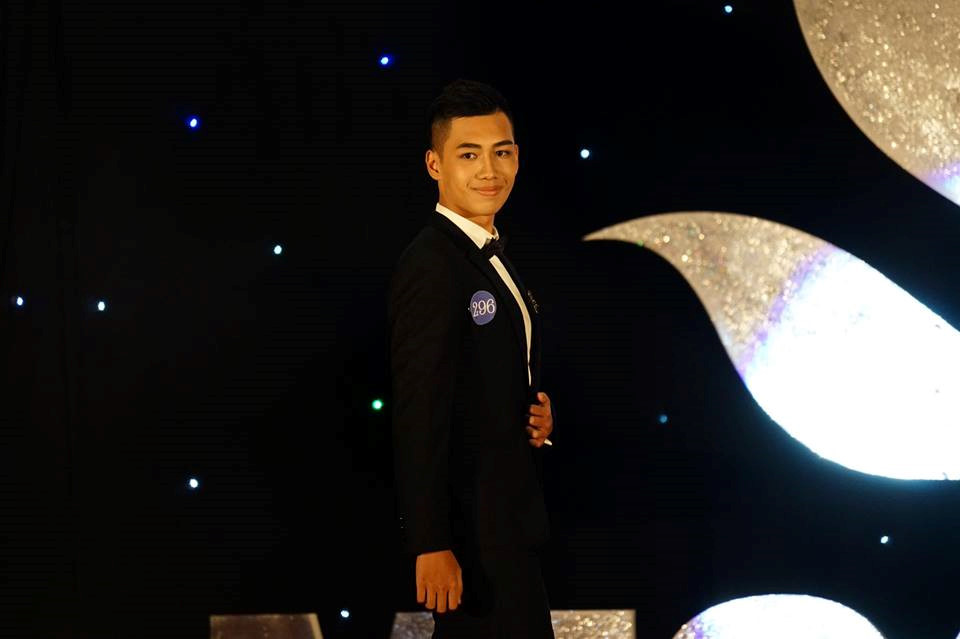 Nam vương ĐH Quốc gia Hà Nội cao 1,8 m, giỏi tiếng Đức, đam mê làm MC