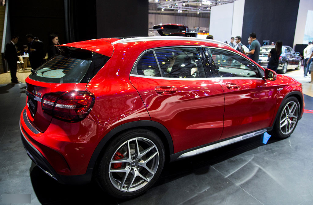 Chi tiết Mercedes GLA 45 AMG giá 2,4 tỷ vừa ra mắt tại VN