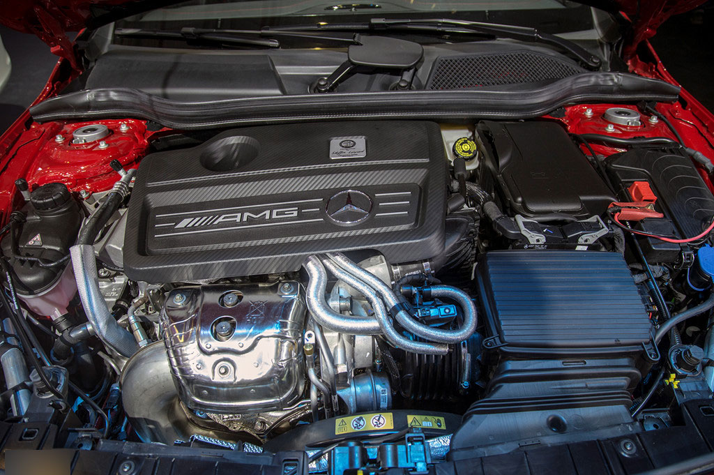 Chi tiết Mercedes GLA 45 AMG giá 2,4 tỷ vừa ra mắt tại VN