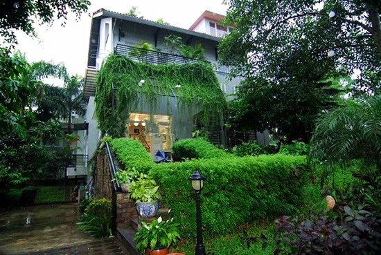 Gia sản đáng ngưỡng mộ của Á hậu Huyền My ở tuổi 22