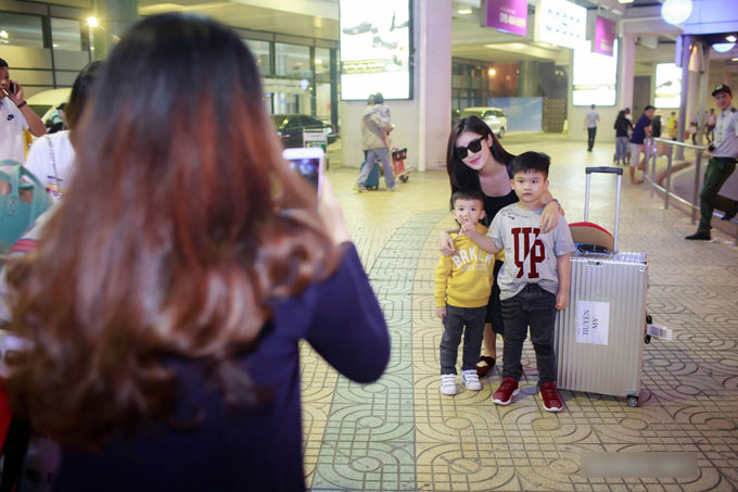 Huyền My lặng lẽ bay về Hà Nội sau chung kết Miss Grand International