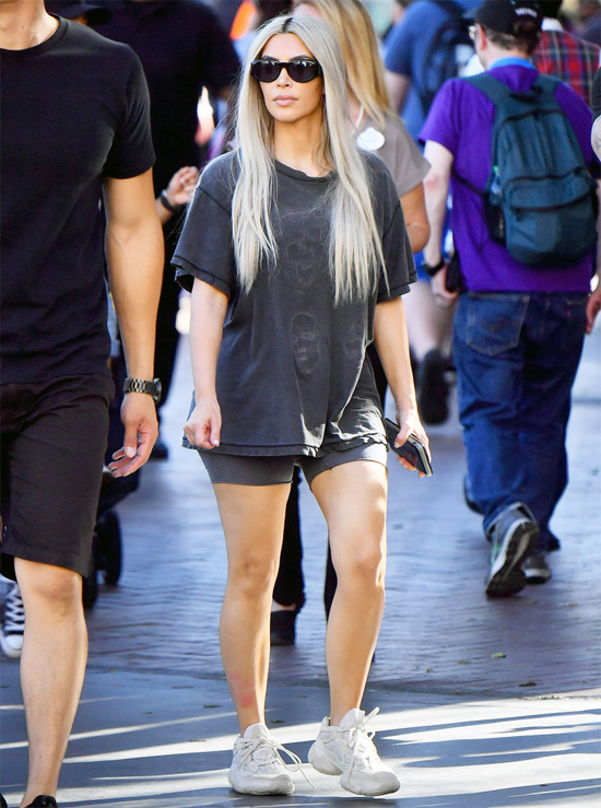 Kim xấu hổ không muốn chụp ảnh khi để mặt mộc