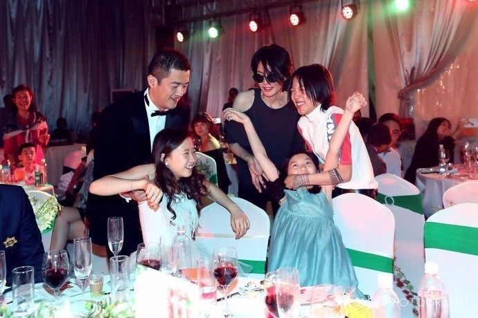 Mặc chuyện tình Phong - Phi ồn ào, Lý Á Bằng vẫn muốn tái hợp với Vương Phi?