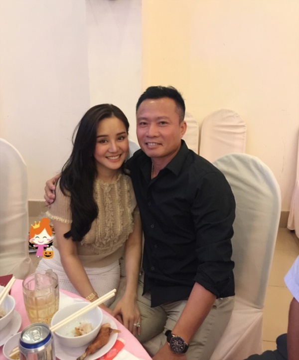 Người tố Vy Oanh giật chồng, sống không danh chính ngôn thuận là ai? Người tố Vy Oanh giật chồng, sống không danh chính ngôn thuận là ai?