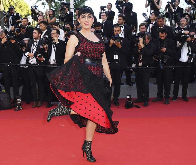 Những trang phục phụ nữ U40 nên tránh