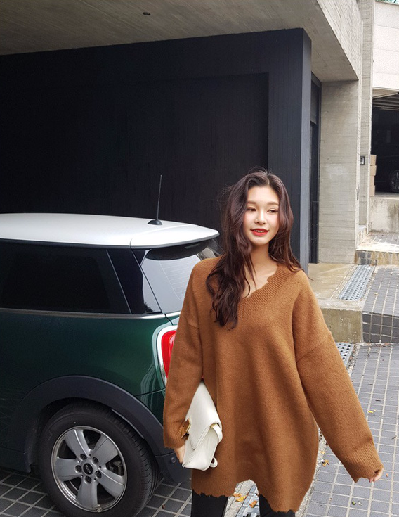 Mua gì cũng được nhưng mùa đông bạn đừng quên mua áo len màu camel Mua gì cũng được nhưng mùa đông bạn đừng quên mua áo len màu camel