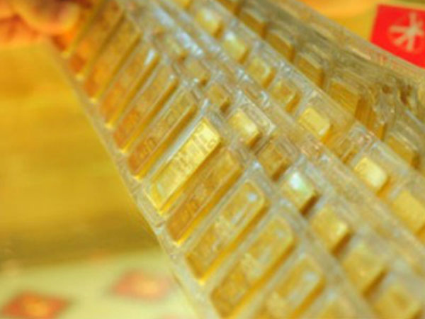 Giá vàng đi xuống đầu tuần