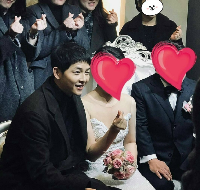 Song Joong Ki lên cân rõ rệt sau tuần trăng mật Song Joong Ki lên cân rõ rệt sau tuần trăng mật