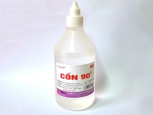 Mách mẹ cách xử lý triệt để vết ố và mùi khai do nước tiểu của trẻ trên chăn đệm