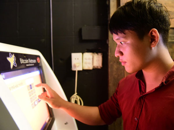 Bitcoin bùng nổ, chuẩn bị vượt 10.000 USD?