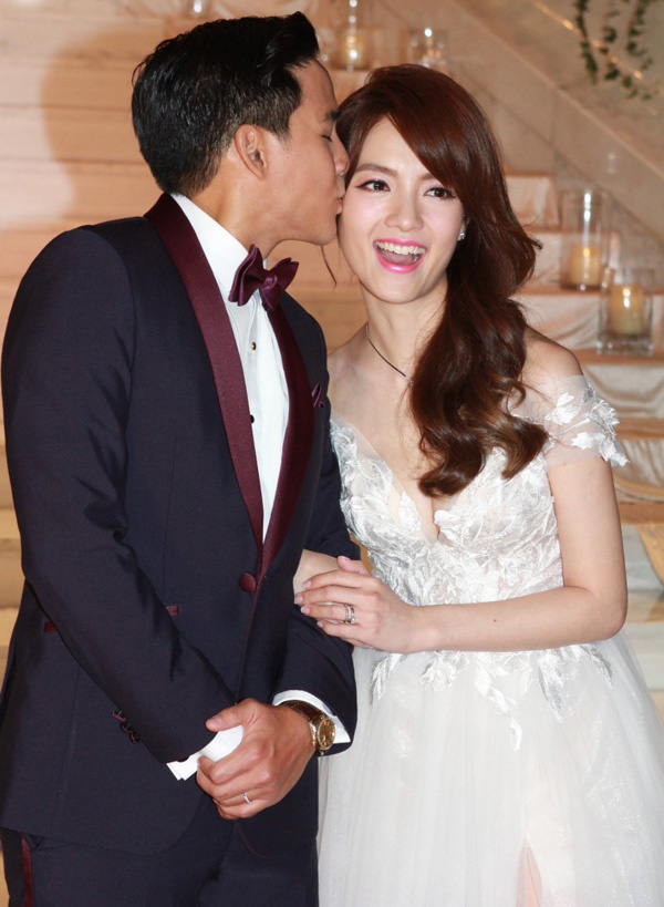 Mỹ nhân TVB kết hôn với bạn trai thiếu gia sau 4 năm yêu chay