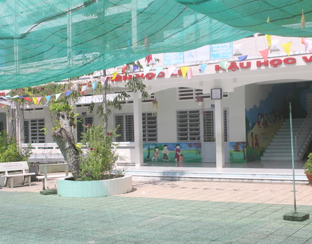 Hàng loạt giáo viên ở miền Tây bỏ dạy học đi du lịch ở Đà Nẵng