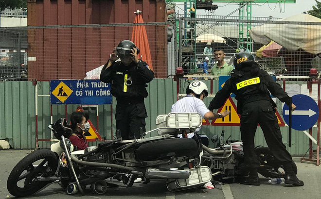 Công an TP HCM lên tiếng vụ Cảnh sát cơ động “lên gối” học sinh gây phản cảm