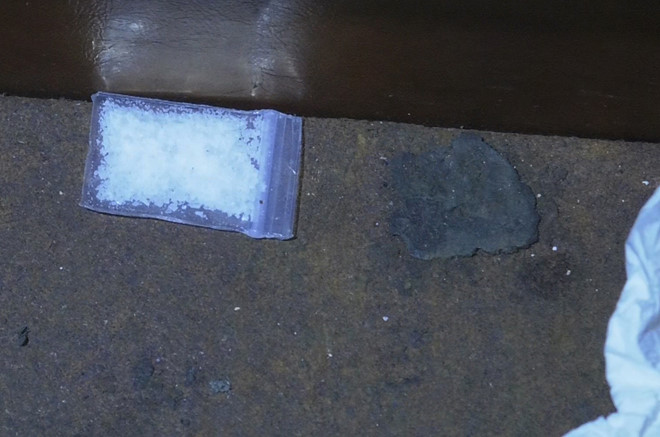 Hàng chục dân chơi phê ma túy trong 3 quán bar ở trung tâm Sài Gòn