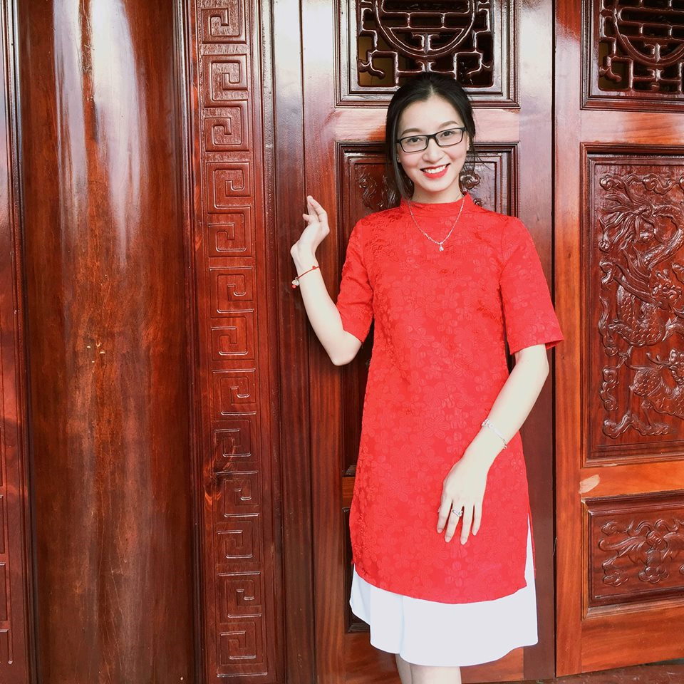 Ảnh đời thường ngọt ngào của tân hoa khôi Imiss Thăng Long