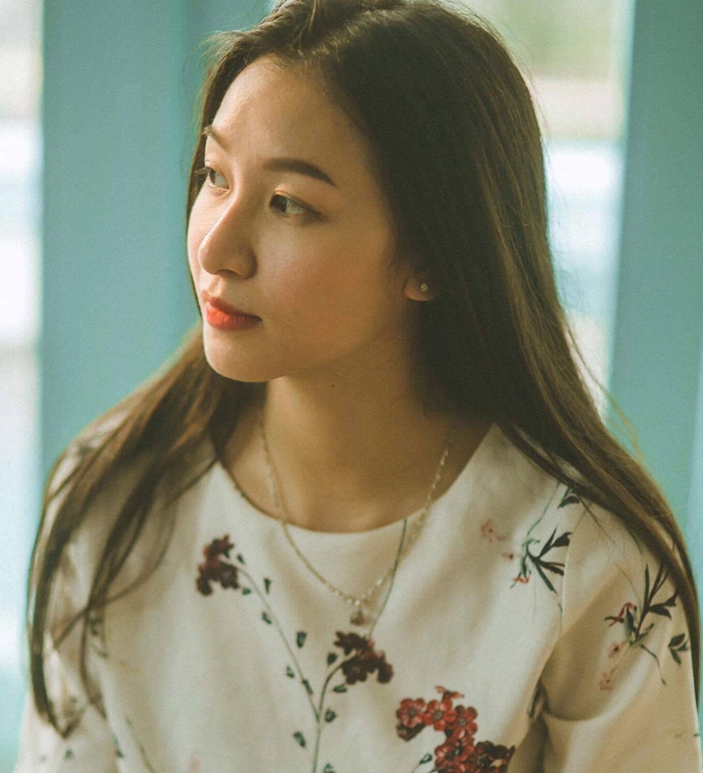 Ảnh đời thường ngọt ngào của tân hoa khôi Imiss Thăng Long