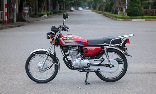 Honda CG125 - xe Win kiểu mới đầu tiên về Việt Nam