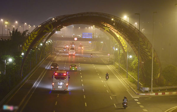 Khói mù bao phủ Hà Nội