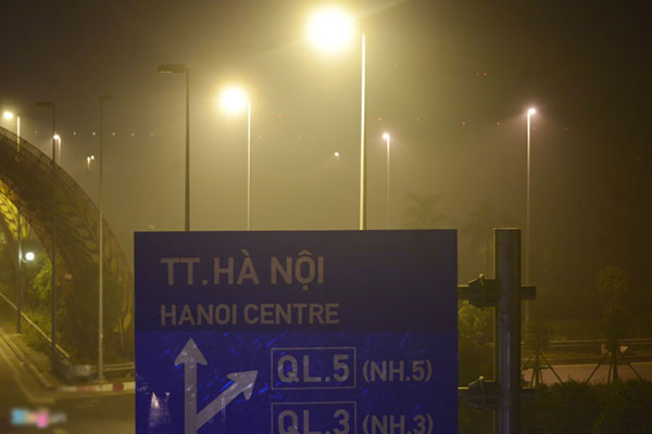 Khói mù bao phủ Hà Nội