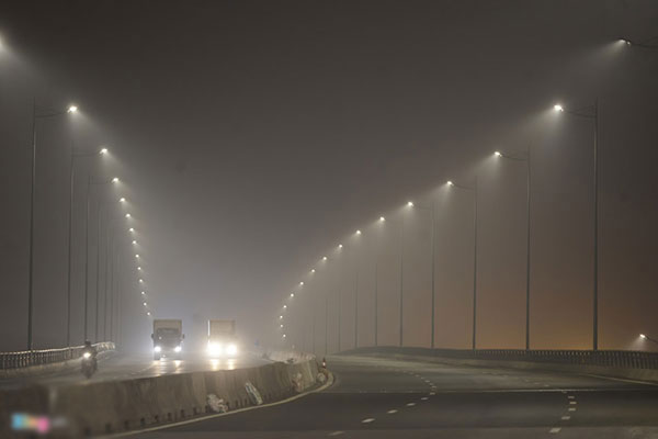 Khói mù bao phủ Hà Nội