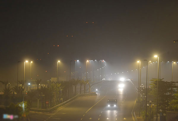 Khói mù bao phủ Hà Nội