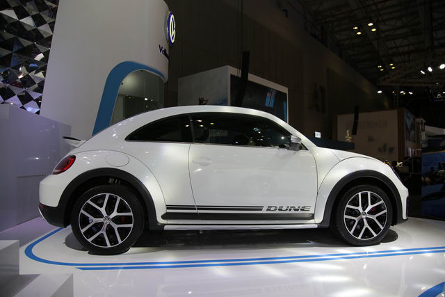 Volkswagen Beetle Dune giá 1,469 tỷ đồng ở Việt Nam