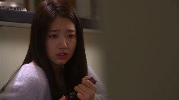 Tôi đã chết lặng khi nhìn thấy người đàn ông đó bước vào nhà tôi với tư cách người yêu của em gái