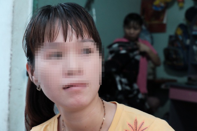 Vụ bảo mẫu bạo hành trẻ em tại Mầm Xanh: Phụ huynh tố vẫn còn người thứ tư tham gia đánh trẻ?