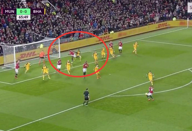 Đạp đối thủ, Lukaku vẫn thoát án treo giò