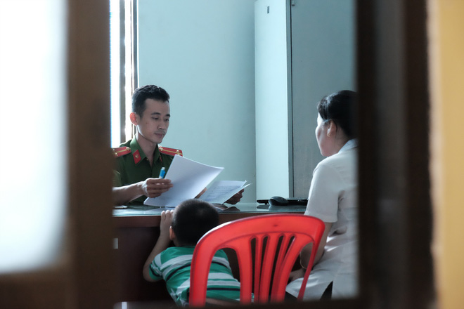 Vụ bảo mẫu bạo hành trẻ em tại Mầm Xanh: Nhiều trẻ quấy khóc, mất ngủ về đêm, thậm chí có triệu chứng tự kỷ