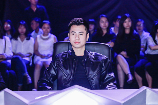 Nghệ sĩ khẩu chiến gay gắt vì phát ngôn ‘Miu Lê không phải ca sĩ’