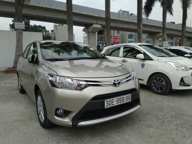 Những tình tiết lạ trong vụ 2 ô tô trùng biển số siêu đẹp 99999