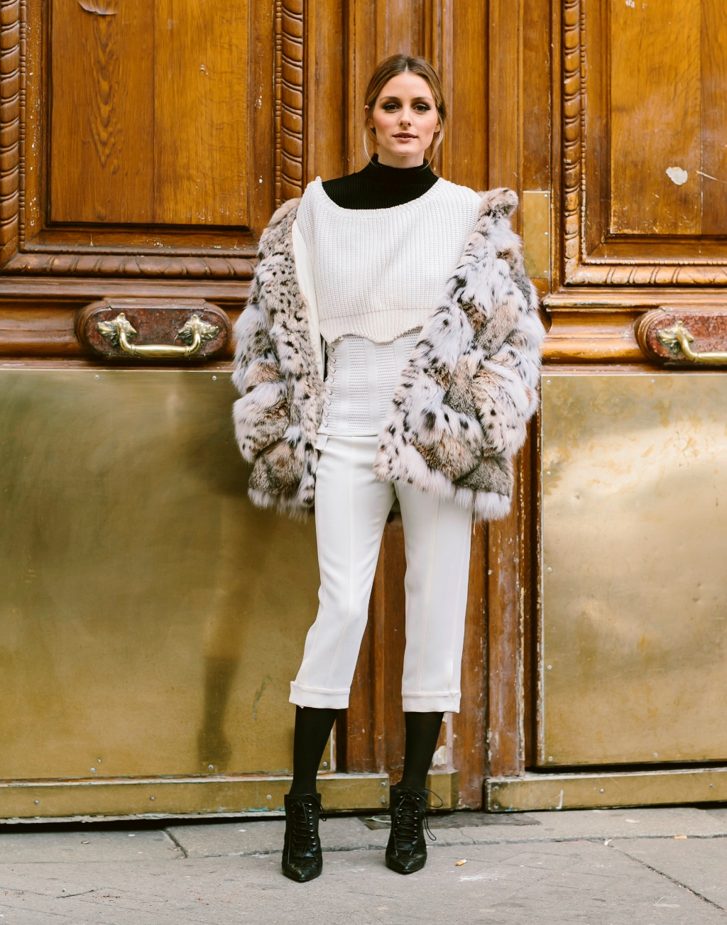 Olivia Parlemo gợi ý cách phối chiếc áo khoác ấm áp nhất mùa