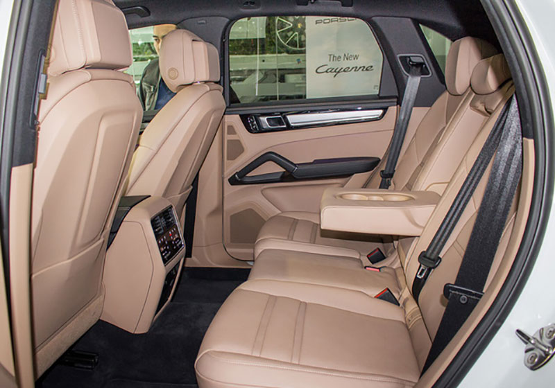 Khám phá Porsche Cayenne S 2018 thêm option, giá 7,7 tỷ đồng vừa về tới Hà Nội