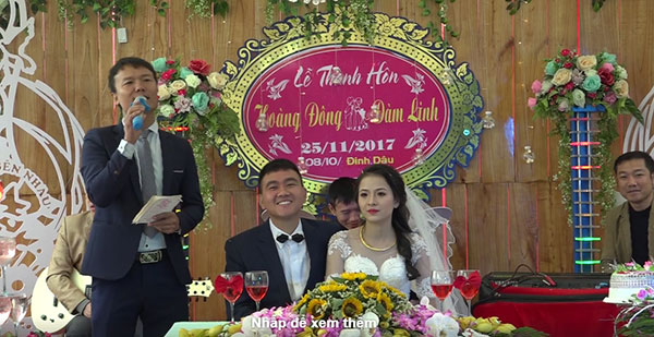 Cặp đôi được tặng nhiều vàng trong ngày cưới đến nỗi đủ mở cả tiệm trang sức