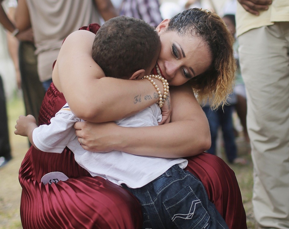 Hoa hậu tù nhân: Những bóng hồng Brazil lầm lỡ và ước mơ hoàn lương