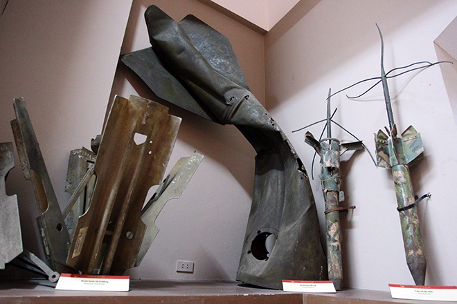 Cận cảnh loại bom M118 vừa được trục vớt tại chân cầu Long Biên